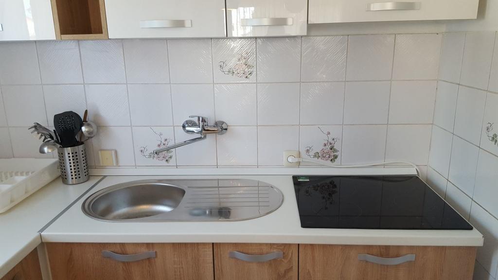 Apartmani Sofia Njivice Exterior foto
